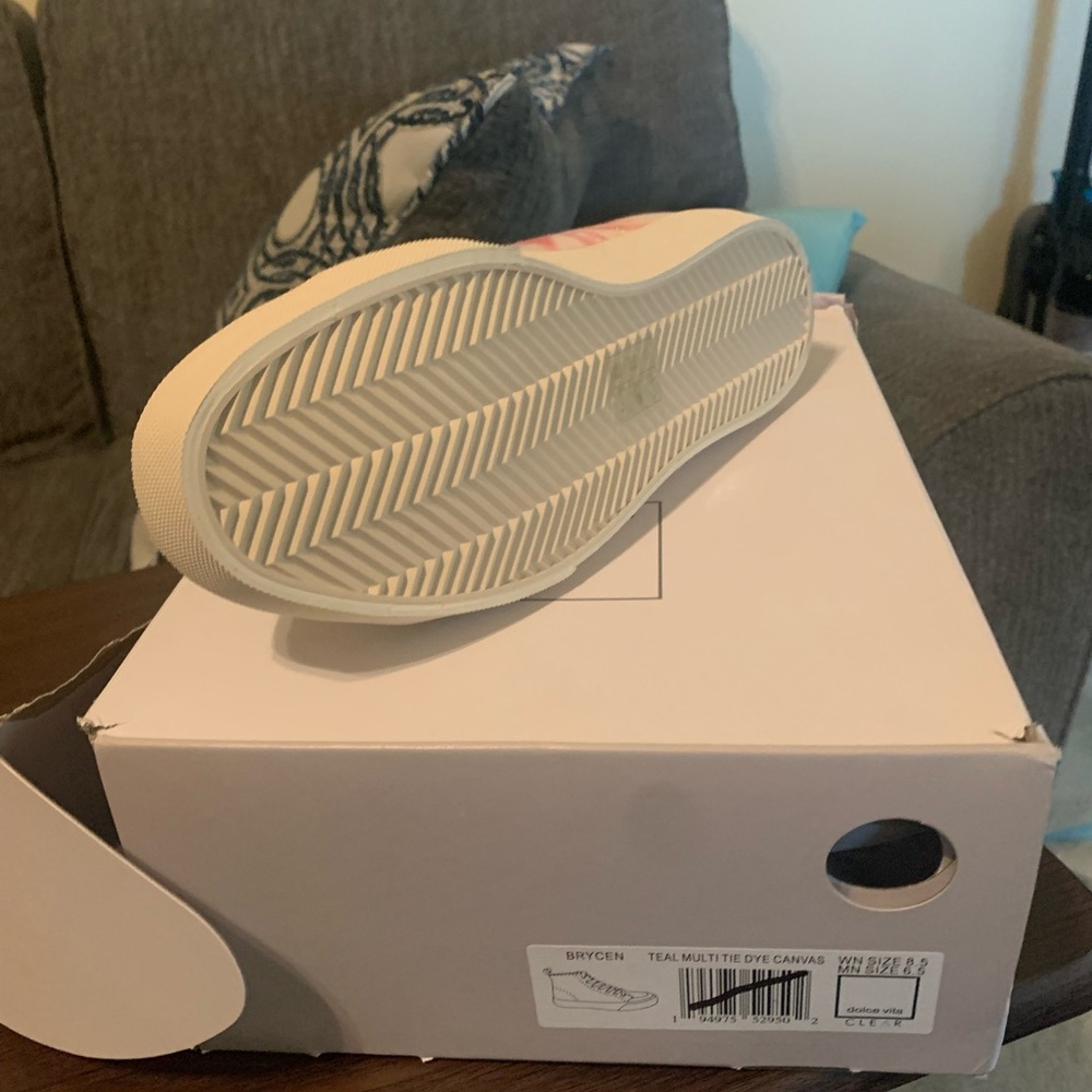 Women Multi Color Sneaker Brand New